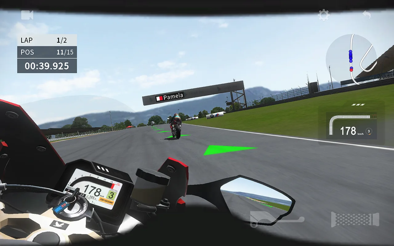 Real Moto 2 screenshot 4